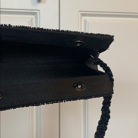 Black sequined clutch with strap - Picture 3 of 5